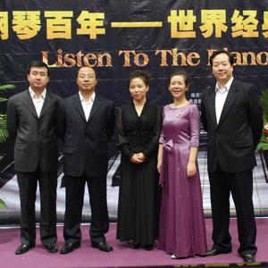 巧露影视免费观
